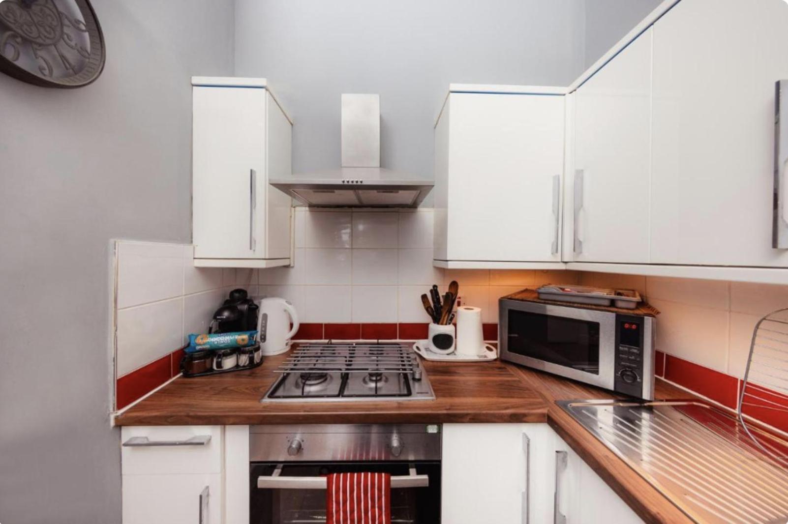 Warm Apartment By Holyrood Palace! Эдинбург Экстерьер фото